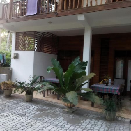 Gold Ocean House Apartment Dickwella Exterior photo